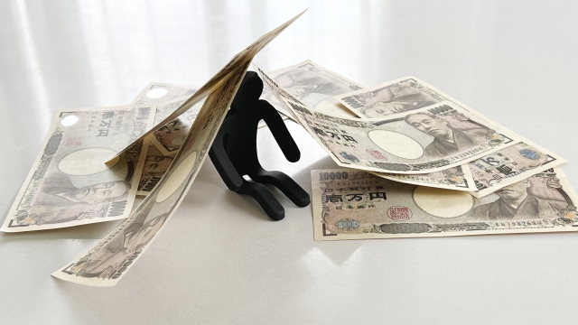 一万円札に潰される。桐生市で借金返済の相談は無料でできます